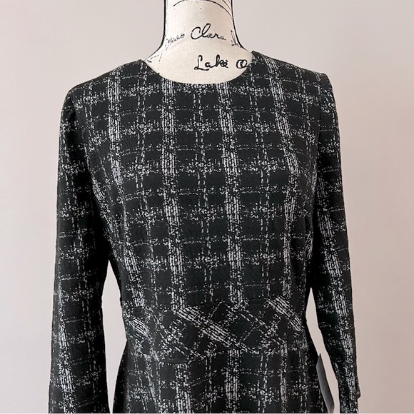 Maggie London textured knit printed midi dress 14 - Picture 2 of 7